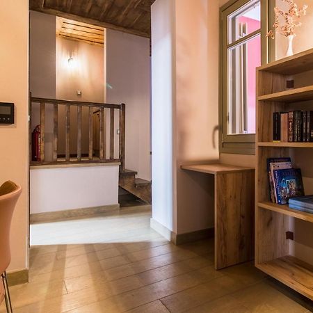 Iole Boutique House Apartment นาฟปลิโอ ภายนอก รูปภาพ