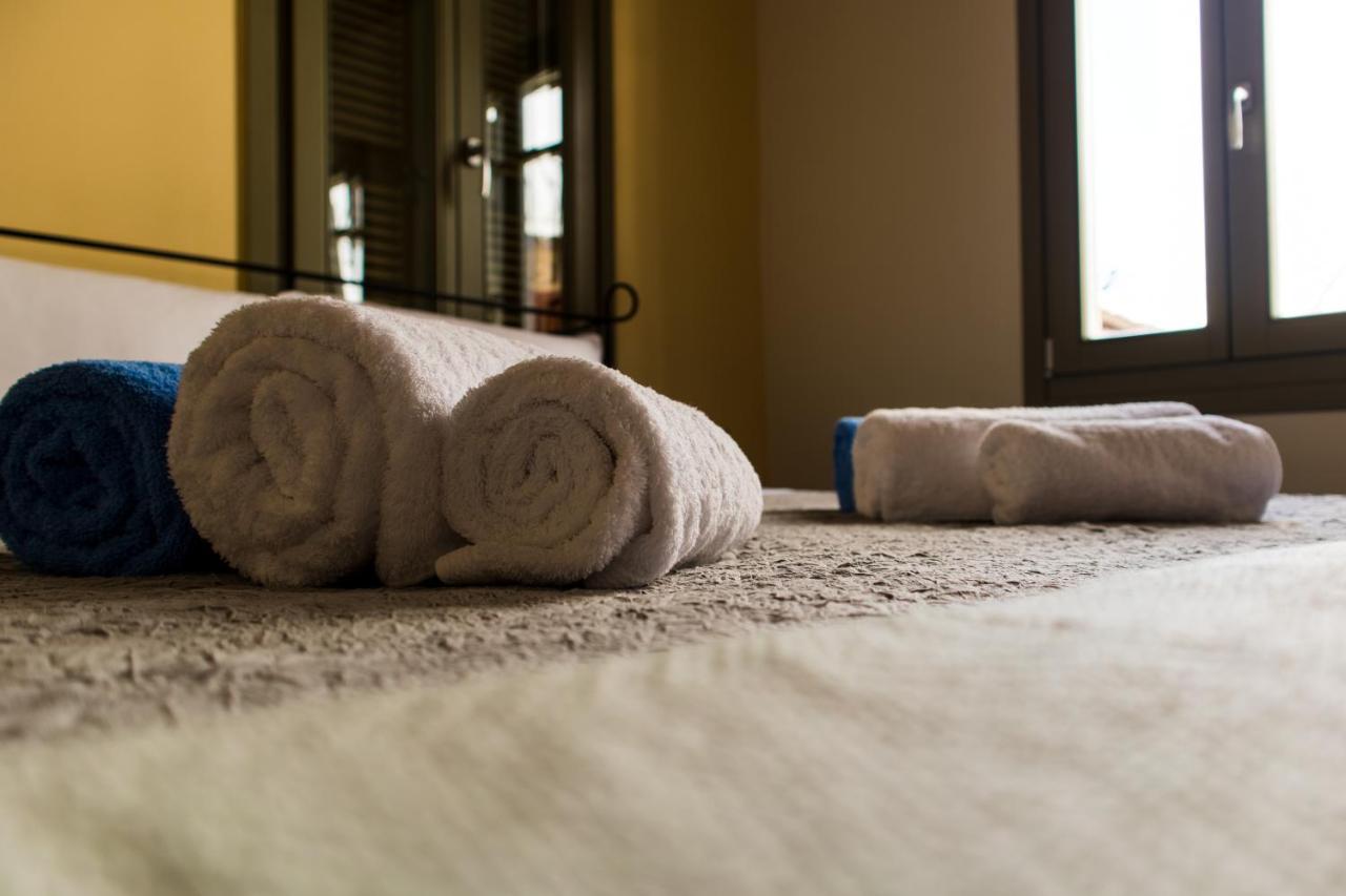 Iole Boutique House Apartment นาฟปลิโอ ภายนอก รูปภาพ