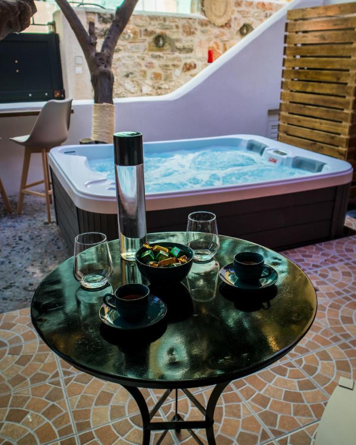 Iole Boutique House Apartment นาฟปลิโอ ภายนอก รูปภาพ