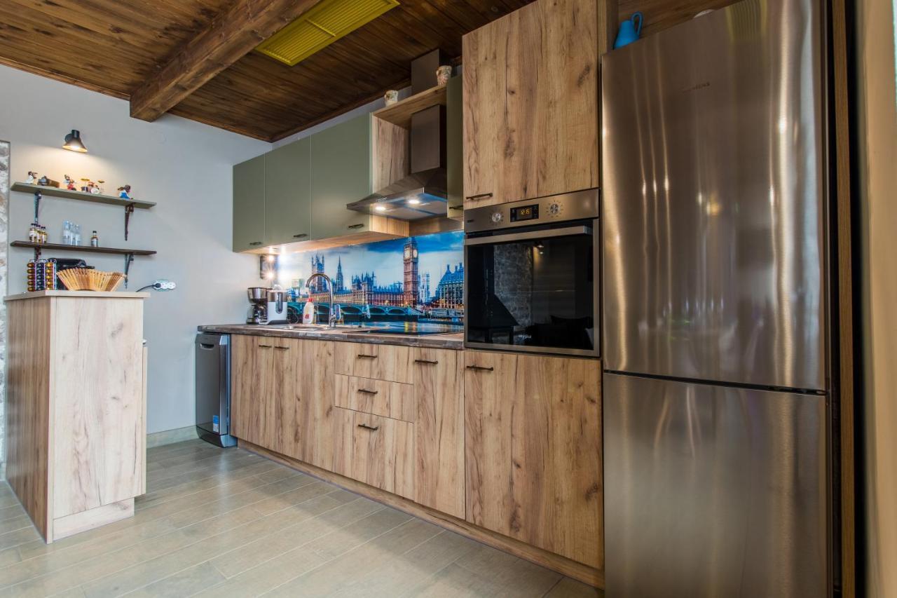 Iole Boutique House Apartment นาฟปลิโอ ภายนอก รูปภาพ