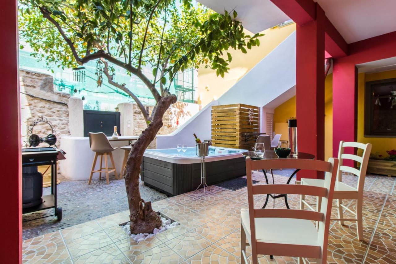 Iole Boutique House Apartment นาฟปลิโอ ภายนอก รูปภาพ